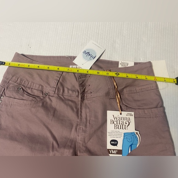 Wanna Betta Butt" Stretch push-up jeans by YMI, - Picture 9 of 9